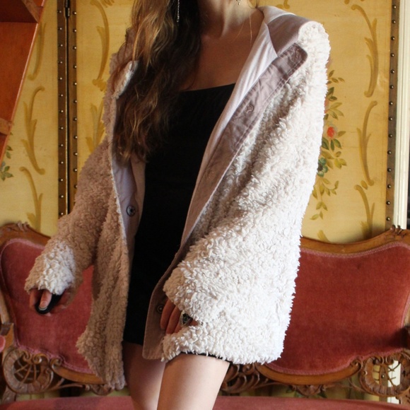 Free People Jackets & Blazers - 🌸 Free People Fluffy Comfy Teddy Bear Jacket